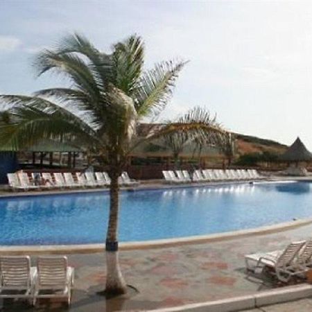 Portofino Complex Hotel Playa El Agua Exterior foto