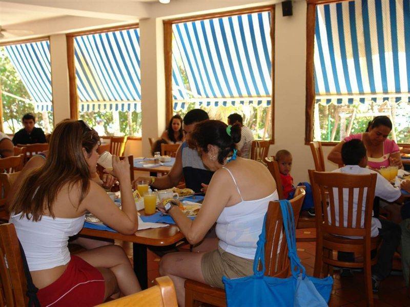 Portofino Complex Hotel Playa El Agua Exterior foto